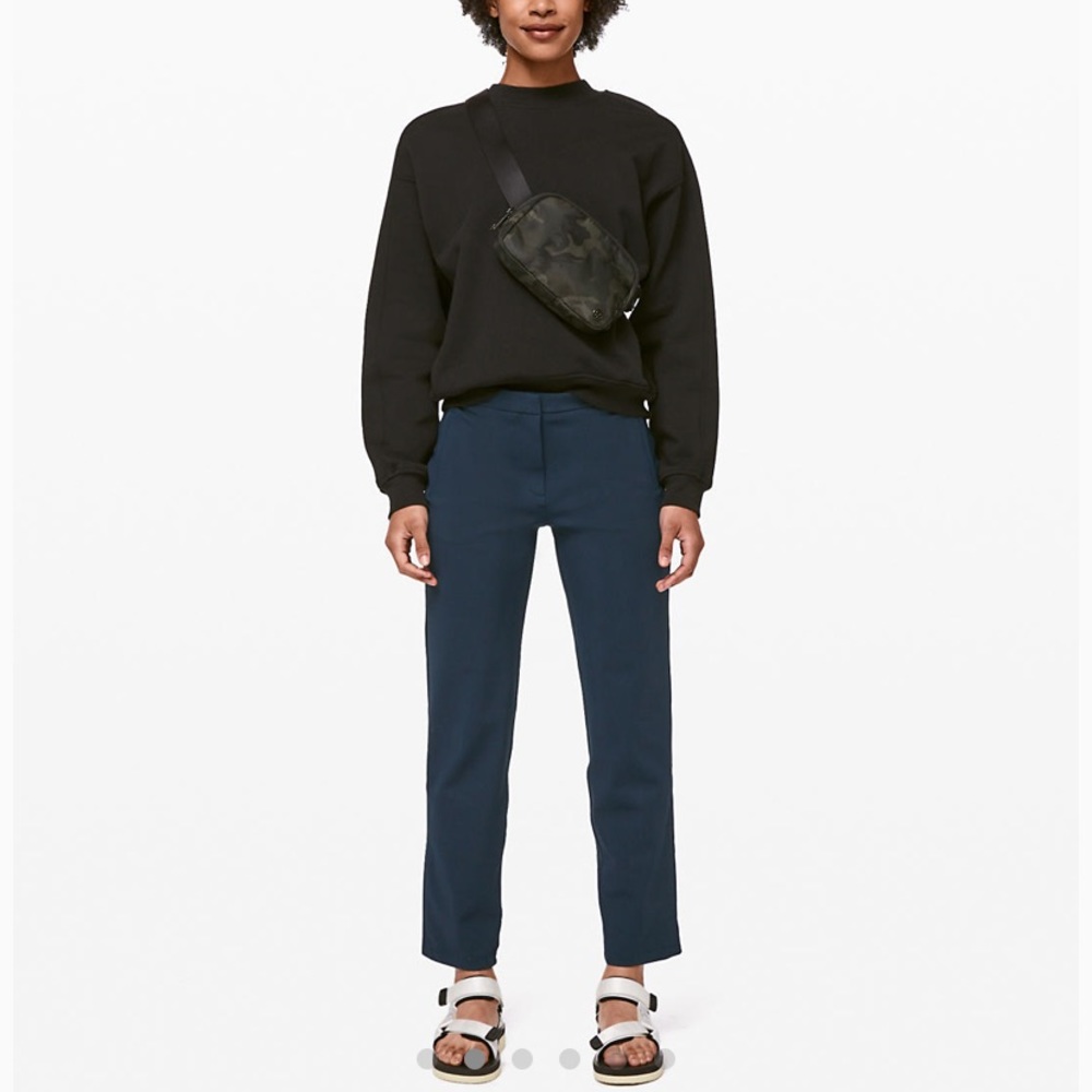 NWT; Lululemon On The Move Pant Lightweight